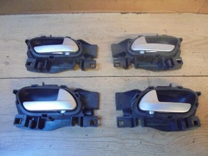 SATZ TÜRGRIFFE INNEN VORNE UND HINTEN FÜR PEUGEOT 207 2006-2009 MK1 - Bild 1 von 3