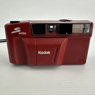 Kodak Red S 100EF S Series 35mm Point And Shoot Film Camera PARTS OR REPAIR - Image 1 of 4