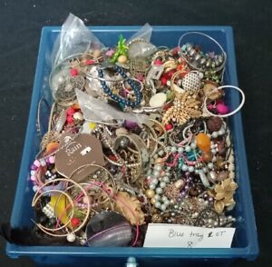 Vintage & Now Junk Jewelry Lot 8# Broken DIY Craft Harvest Repair Rhinestones