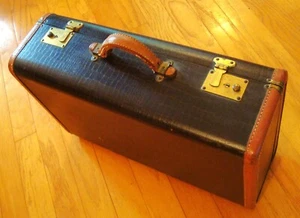ca 1940's - 50's Vintage FAUX ALLIGATOR w/ LEATHER TRIM SUITCASE 21" X 14" X 7" - Picture 1 of 19