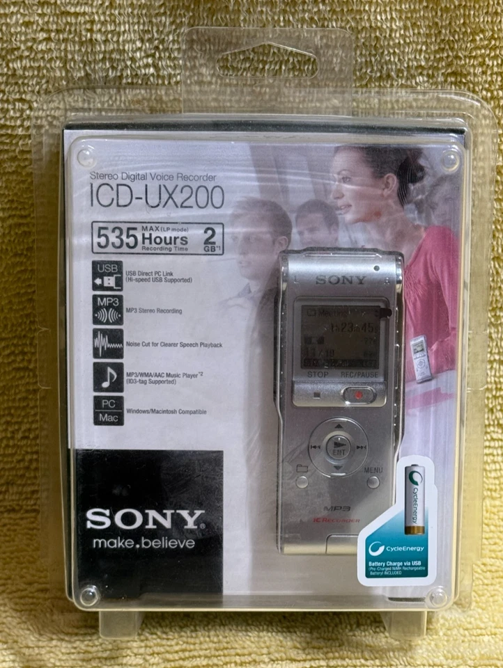 Sony ICD-UX200 Stereo Digital Voice IC Recorder USB MP3 New & Never Opened. - Image 1 of 2