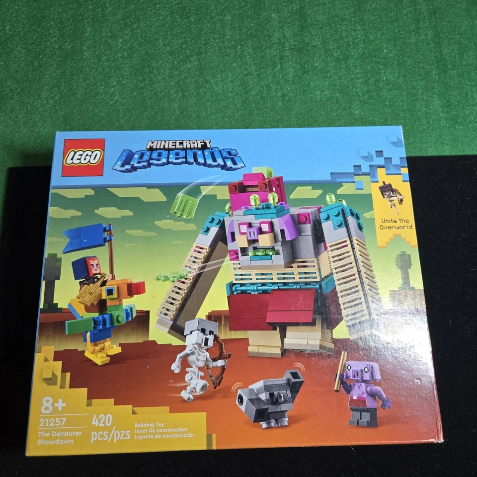 LEGO Minecraft Legends The Devourer Showdown ( 21257 ) (NISB) - Image 1 of 4