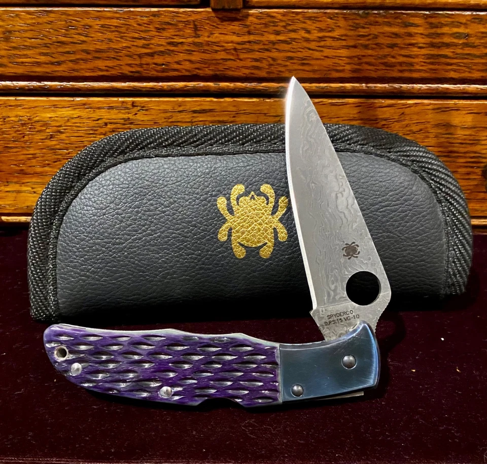 Carpeta de hueso Spyderco SPRINT RUN Endura Damasco azul jigged Foto 1 de 3
