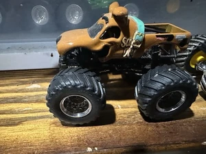 Hot Wheels Monster Jam Scooby Doo Die Cast Monster Truck 1:64 - Picture 1 of 1