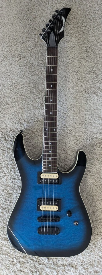 Guitarra Eléctrica Dean MDX, Edredón de Arce, Acabado Trans Blue Burst, Modelo MDX QM TBB Foto 1 de 4