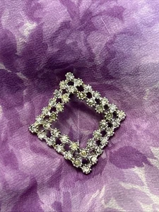 Schöne Brosche Anstecknadel silberfarben klar und rosa Strass 1 1/2 x 1 1/4" SCHÖN - Bild 1 von 7