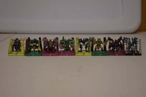 2003 Wizards of the Coast Duel Masters Mini Figurine LOT of 8 D & D Monsters Cover