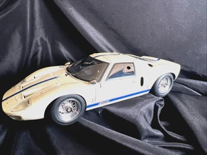 GMP Ford GT40 Street White/Blue Stripes 1:12 Scale Inv. #3346 - Picture 1 of 16