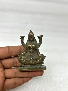 Antike Messing Hindu Göttin Laxmi Ji Statue alt handgeschmiedet Tempel Skulptur - Bild 1 von 4