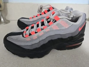 Nike Air Max 95 Hot Pink/White/Grey Gradient 7y 8,5 Damen 40 EU - Bild 1 von 9
