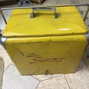 Vintage SQUIRT Soda Cooler Embossed lettering Original Restored - Picture 1 of 7