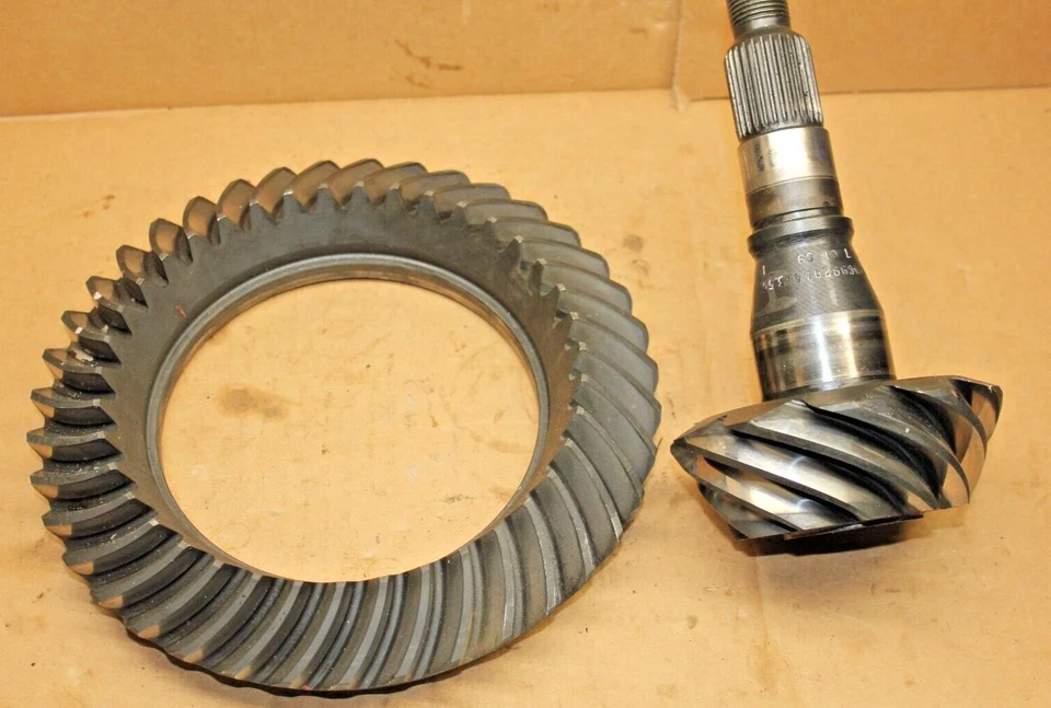 Anillo y piñón Mopar relación 3,55 12 pernos 9,25 1966-2023 Ram Chrysler Dodge (516) Foto 1 de 4