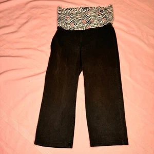 Y2K zebra lips fold over cropped leggings capris pink lips preppy coquette yoga - Picture 1 of 5