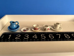 Cuenco y jarra de porcelana en miniatura vintage para casa de muñecas - Imagen 1 de 7