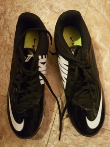 nike tiburon marrones