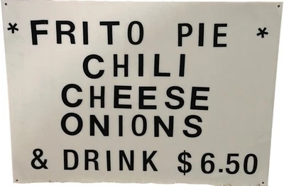 "Letrero de pared sin marca Frito pastel chile cebollas y bebidas blanco y negro tamaño 17"" H x 23"" W" Foto 1 de 4