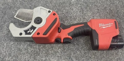 TESTED-Milwaukee 2470-20 M12 Plastic Pipe Shear w/ 2.0 AH Battery - Image 1 of 2