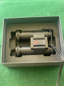 Leica 9x25B Binoculars - Picture 1 of 10