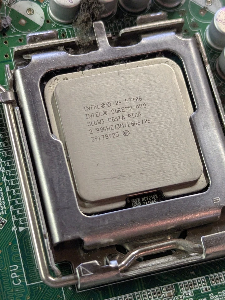 INTEL © ’06 E7400 INTEL CORE2 DUO - Image 1 of 1