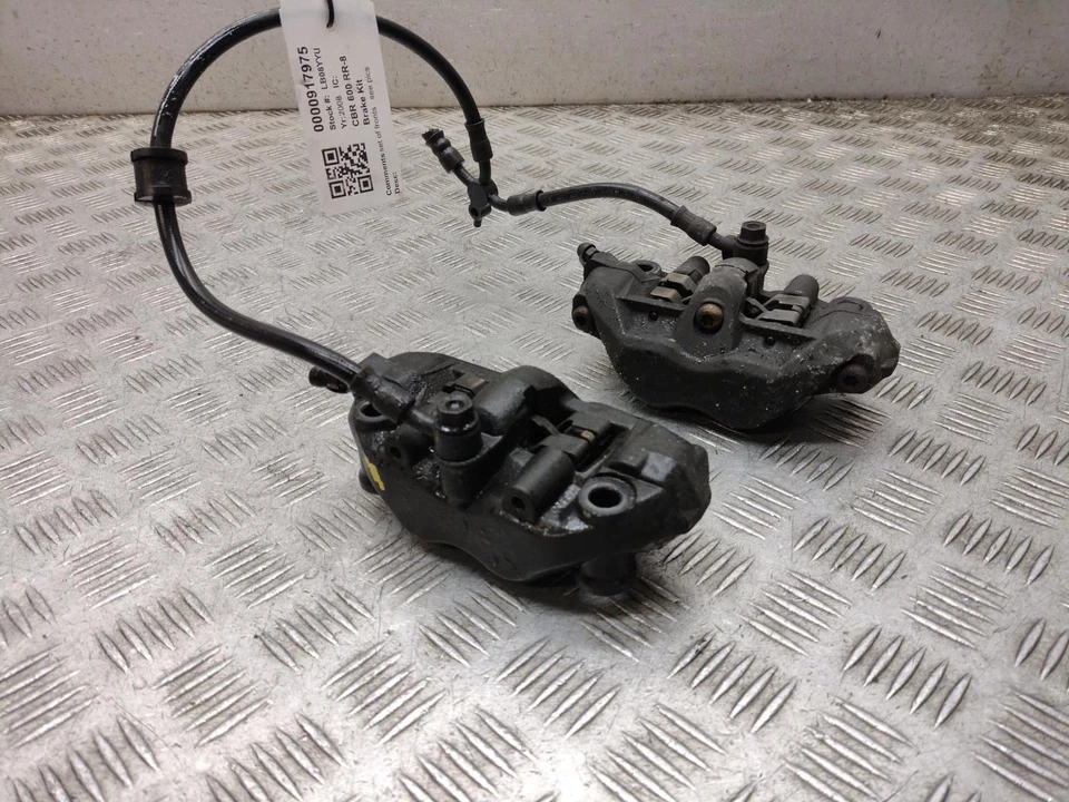 Kit de pinzas de freno delanteras Honda CBR 600 RR-8 2008 Foto 1 de 4