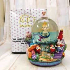 Super Rare Alice In Wonderland Chisha Cat Cheshire Drink Me Snow Globe Music