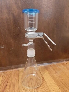 One LAB Buchner filtering system, not used, no damages - Picture 1 of 2