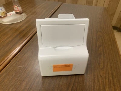 Balde broca de gelo KENMORE REFRIGERADOR 253.51692104 - Imagem 1 de 4