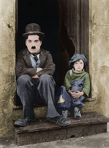 Charles Chaplin Jackie Coogan el niño pequeño vagabundo foto a color - Imagen 1 de 1