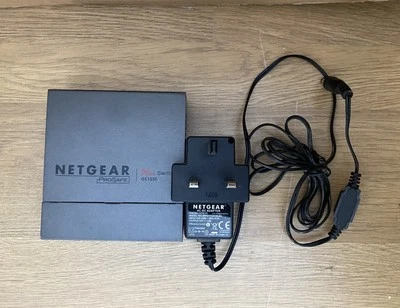 Netgear GS105E +  PSU Netgear ProSafe GS105E Netgear 5-Port Gigabit Switch - Image 1 of 4