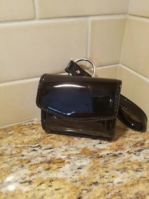 Urban Outfitters лакированная кожа кошелек с ремешком - Изображение 1 из 4