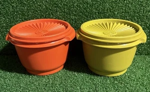 Lot of 2 Vintage Orange Green Tupperware Starburst #886 Containers #812 Lids - Picture 1 of 8