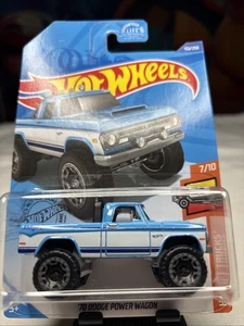 Hot Wheels 70 Dodge Power Wagon HW Hot Trucks 7/10 azul 2018 - Imagen 1 de 4