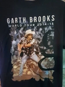 GARTH BROOKS World Tour 2014-15 Concert T-shirt Black Size Medium Country - Picture 1 of 3