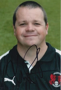 LEYTON ORIENT HANDSIGNIERTES KEVIN DEARDEN 6 X 4 FOTO. - Bild 1 von 1