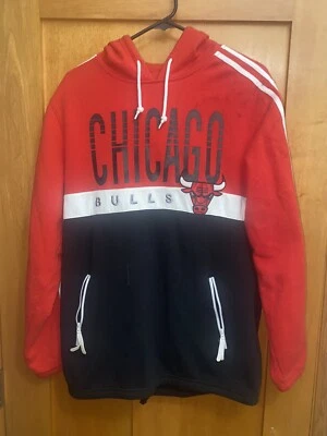 Adidas Originales Chicago Bulls NBA Pullover Sudadera con Capucha Para Hombre Talla Pequeña Foto 1 de 4