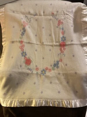 ¿Chatham de colección? Manta bebé 50"x39” flores blancas nailon borde satinado nueva sin paquete Foto 1 de 4
