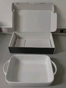 White Essential Rectangular Baker Dish 2Qt. 10.6 x 7.75 x 2.6 - Picture 1 of 5