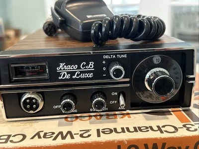 Kraco Deluxe KCB-2320 CB Radio Deluxe 23 Channel 2-Way CB “New” USA Seller - Image 1 of 4