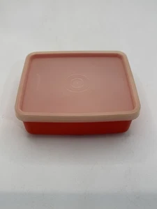 Tupperware Keep Away Container 1516 & Lid 1517 Orange 4 x 3.5 x 1.5" - Picture 1 of 7
