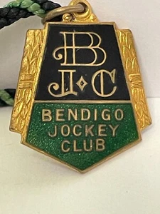 1959 Bendigo Jockey Club Members Badge - Picture 1 of 3