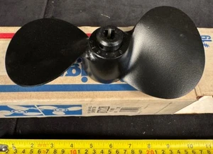 Michigan Wheel 072120 PC-5 Force Chrysler 9 Spline Outboard Boat Propeller 8 x 5 - Bild 1 von 3