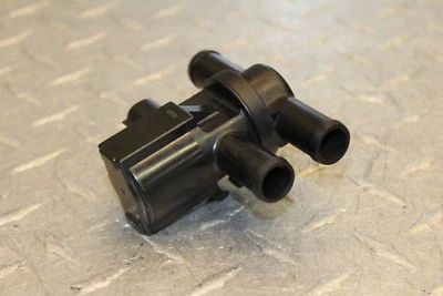 2006 KAWASAKI NINJA ZX10R ZX1000D AIR VALVE SOLENOID TOP ENGINE SWITCH SENSOR - Image 1 of 4