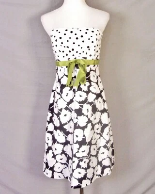 Usado en Excelente Condición Vestido Anne Klein AK Blanco y Negro Floral Lunares Sin Tirantes Elástico 8 Foto 1 de 4