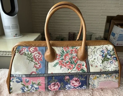 Pañuelo floral inteligente carro tela recubierta cuero bolso médico nuevo con etiquetas Foto 1 de 4