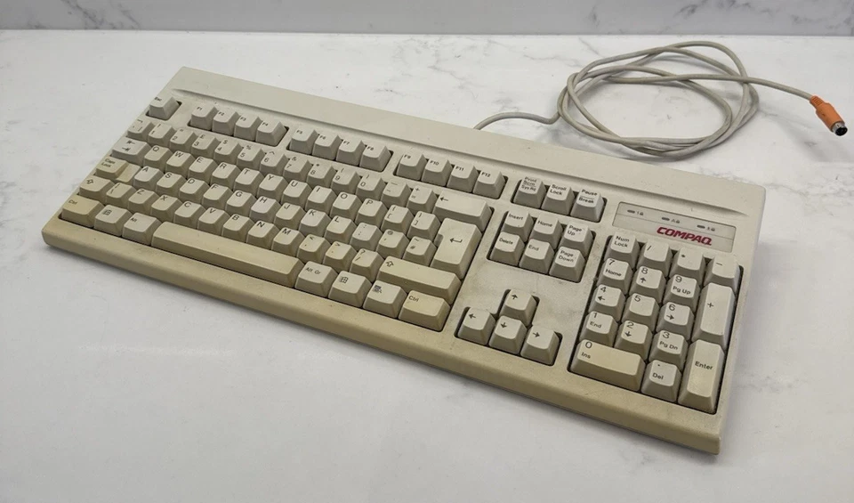 Compaq KPQ-E99zc 13 Vintage Mechanical  P/2 Keyboard QWERTY Tested And Working - Image 1 of 4
