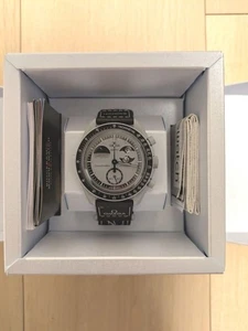 Omega × Swatch SO33M700 Mission to Earth Bioceramic Quartz Herrenuhr unbenutzt - Bild 1 von 7