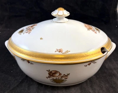 Royal Copenhagen Cesta Dorada Tureen Ovalado con Tapa Pieza Número 9347 Foto 1 de 4