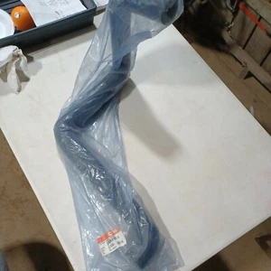 Cummins Radiator Hose 5032912 NOS Fast Ships from TN USA - Picture 1 of 2