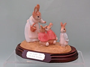 BESWICK BEATRIX POTTER TABLEAU - FRAU KANINCHEN & VIER HASEN - P3672 - LTD EDN - Bild 1 von 6