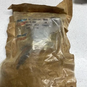 Transmission Oil Cooler Bypass Valve Package NOS MOPAR C3940361 - Bild 1 von 3